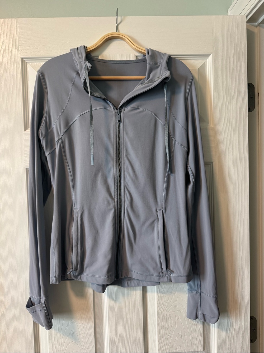 Lululemon Define Jacket Women’s Size 12 Thumbholes Full Zip Blue/Grey Color